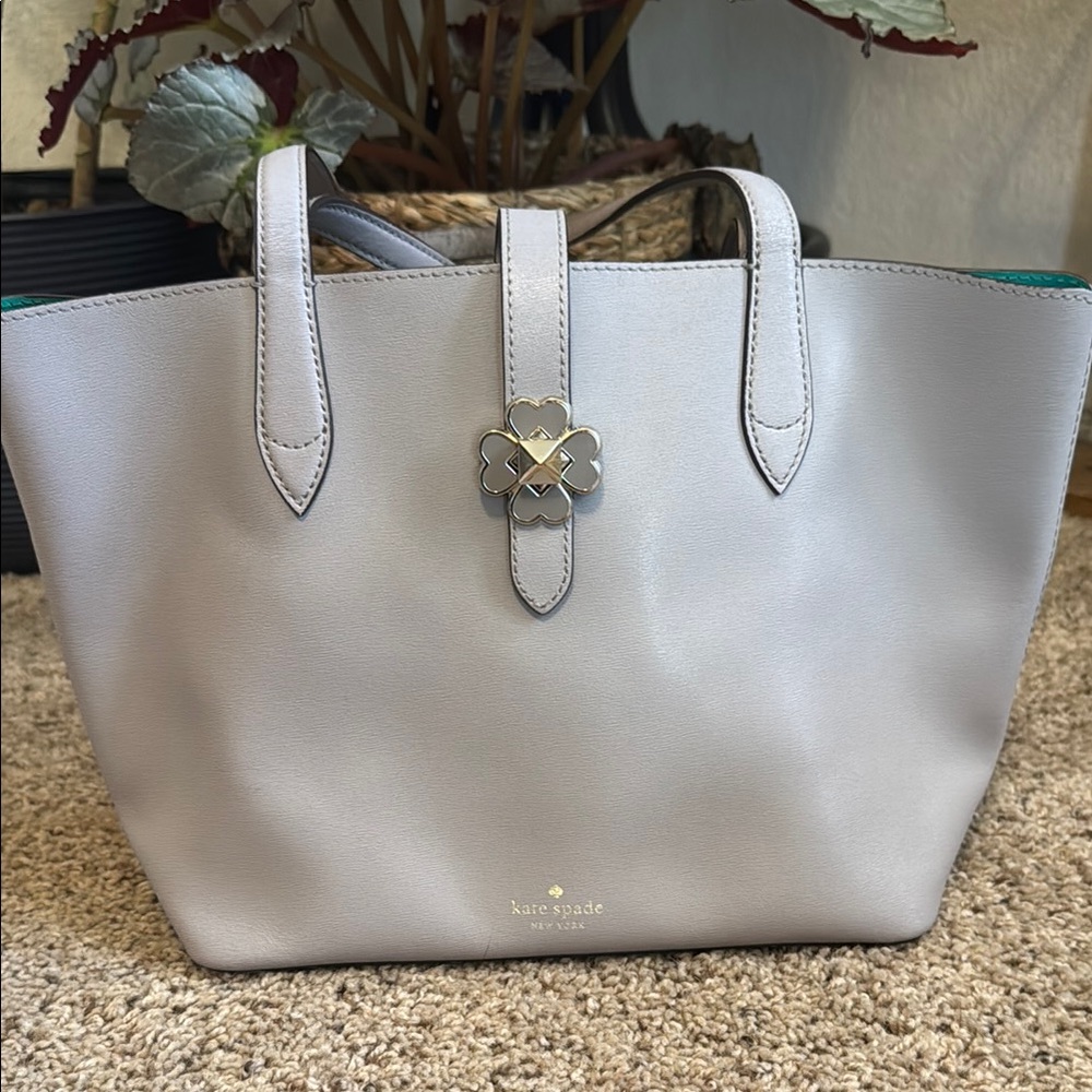 kate spade gray leather tote with gold clover detail
